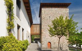 Hotel Rural Torre de Uriz